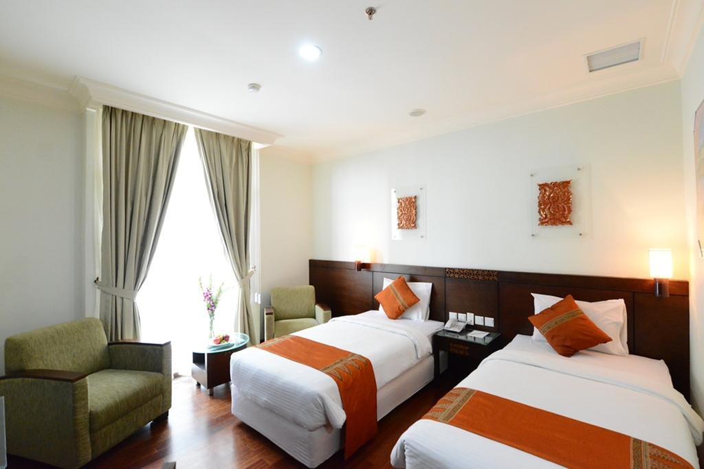 Amazing Kutaradja Hotel Jakarta Phòng bức ảnh