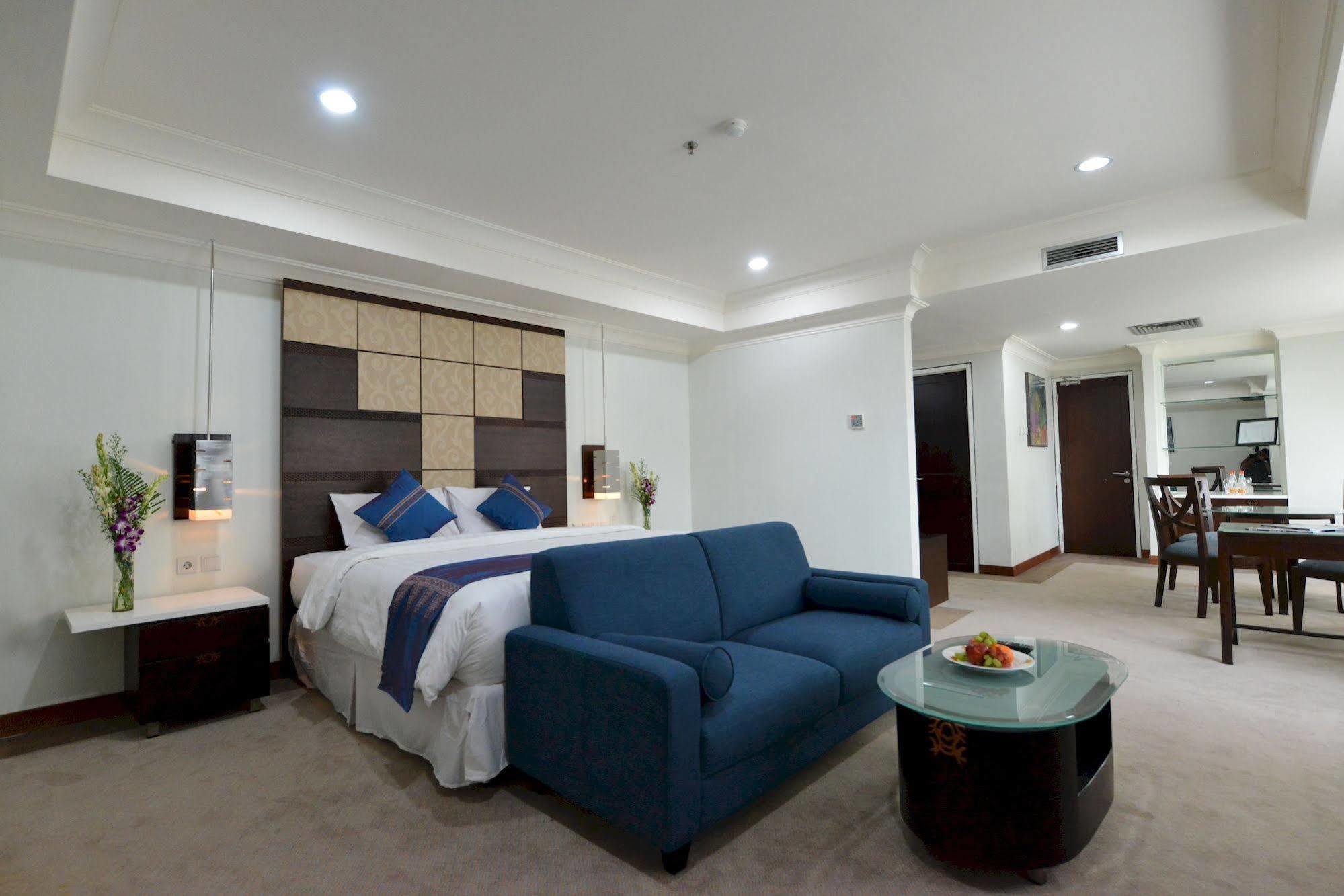 Amazing Kutaradja Hotel Jakarta Ngoại thất bức ảnh